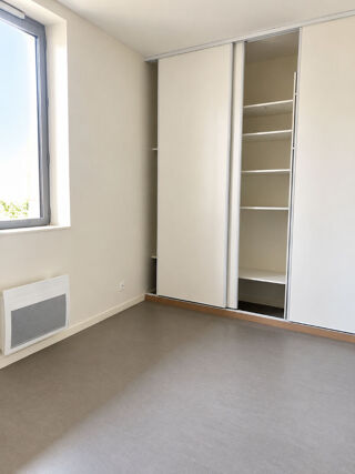  Appartement à louer 3 pièces 72 m²