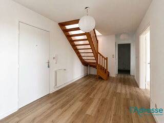  Appartement à louer 5 pièces 102 m² Riquewihr