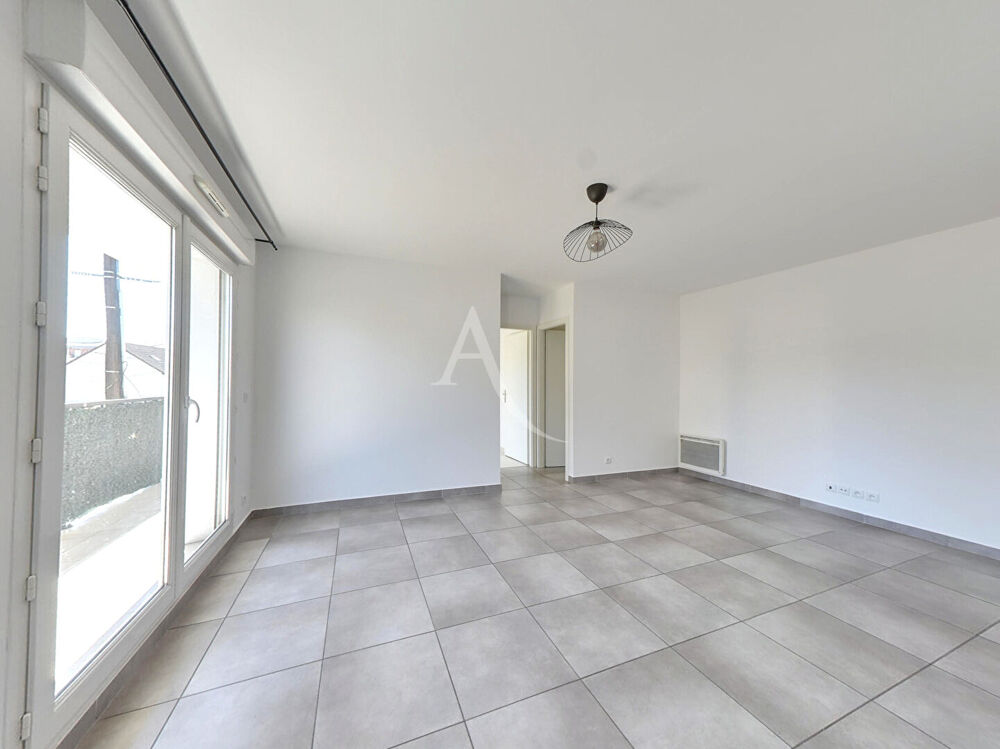 Vente Appartement Appartement Noisy Le Grand 2 pièces -  Limite Bry sur Marne Noisy le grand
