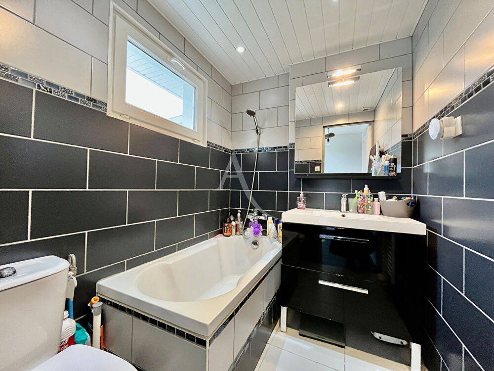 Vente Maison Maison La Madelaine Sous Montreuil 4 pièce(s) 120 m2 La madelaine sous montreuil