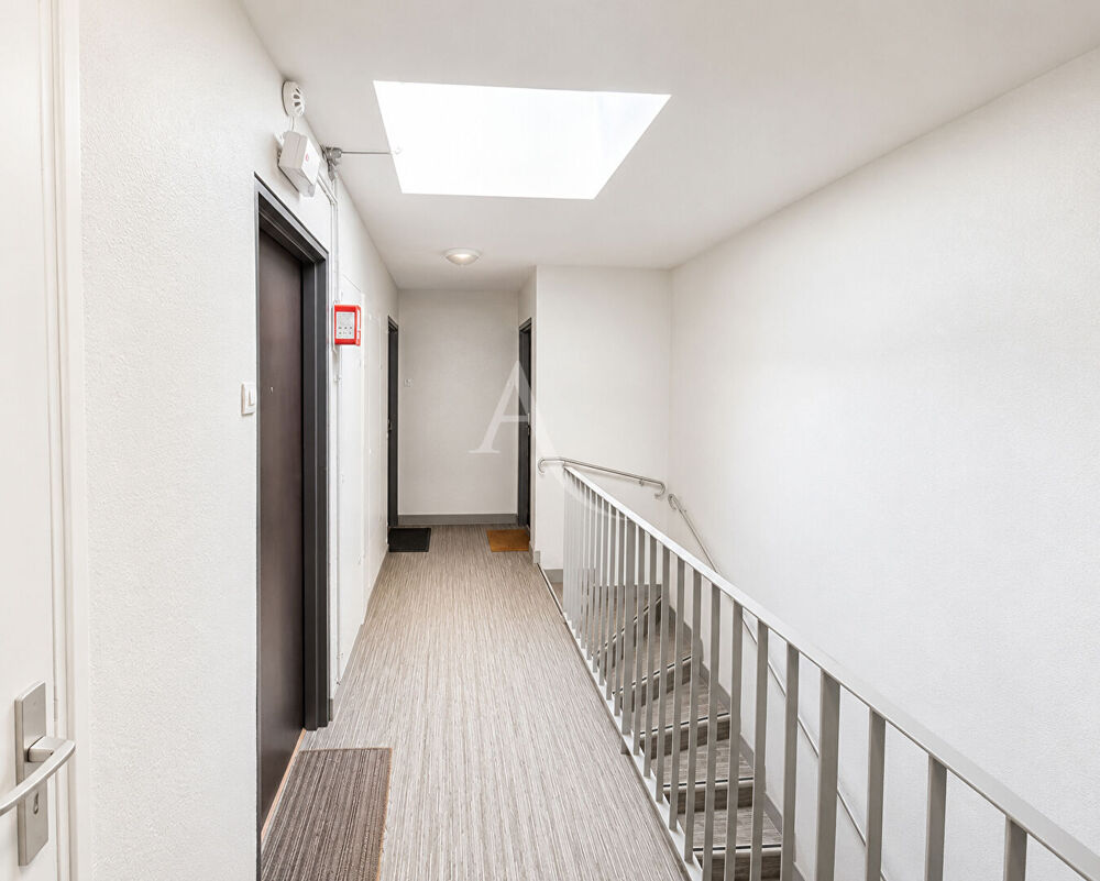 Vente Appartement Studio à La Varenne Saint Hilaire de 23.55 m2 avec avec terrasse + cave + parking La varenne saint hilaire