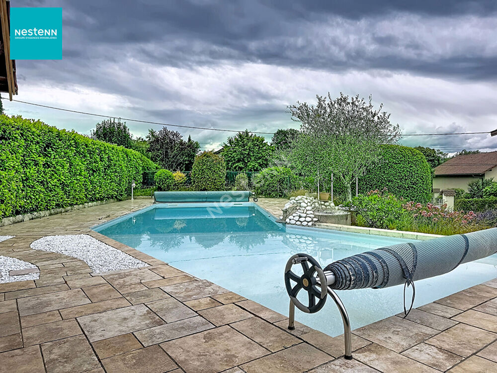 Vente Maison ETERCY _ Maison 9 pièces de 380 m², terrain de 900 m² avec piscine, jardin et garage double, à vendre Etercy