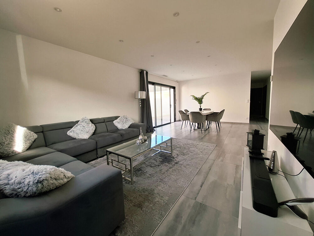 Vente Maison Perpignan, Villa plain pied 3 faces de Type 4 avec garage et jardin Perpignan
