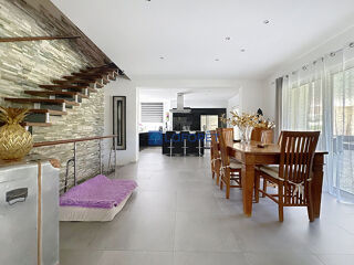  Maison � vendre 7 pi�ces 300 m�