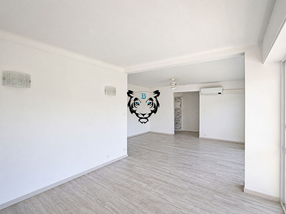 FRÉJUS - APPARTEMENT T3 AVEC BALCON de 67.70 m2