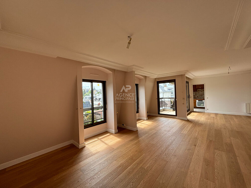 Location Appartement Appartement  5 pièce(s) 125 m2 - ASCENSEUR - DERNIER ETAGE Maisons laffitte