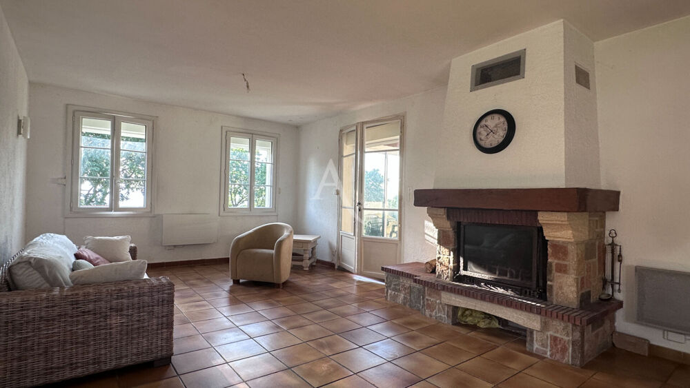 VILLA COMPOSEE D UN T4 ET T2 AVEC TERRASSES JARDIN GARAGE ET CAVE A MANOSQUE VENDU LOUE