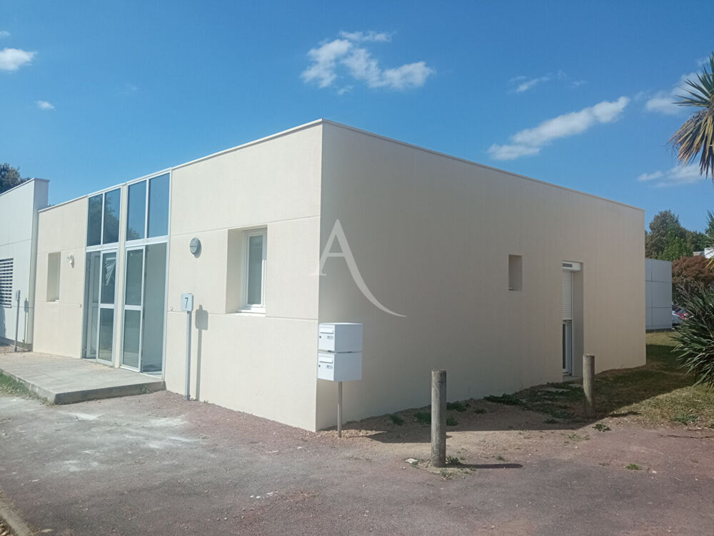   Bureaux Challans 4 pièce(s) 57.18 m2 Challans