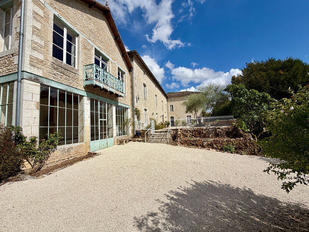 à vendre  Maison Lizant (86400)
