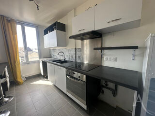  Appartement à louer 3 pièces 65 m²