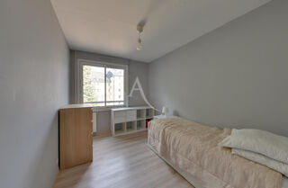  Appartement à louer 3 pièces 65 m²