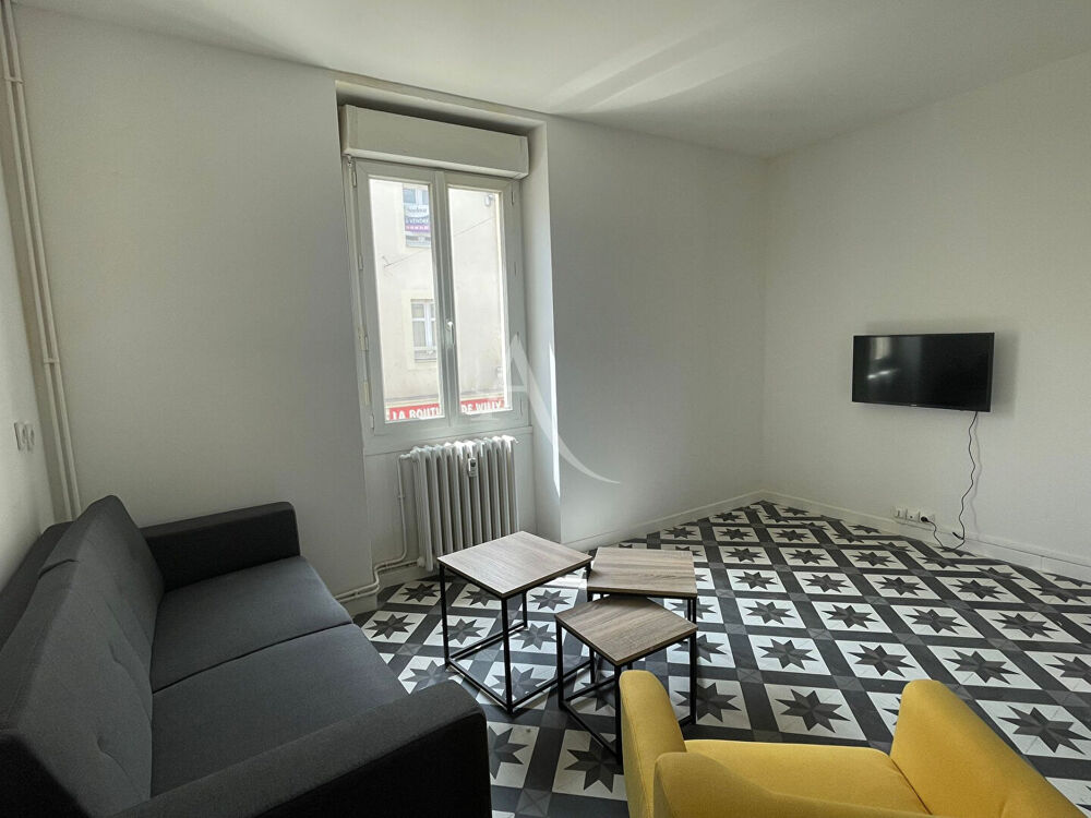 RUE SAINT-LAZARE - T3 MEUBLÉ - DISPONIBLE MAINTENANT - TOUTES CHARGES COMPRISES