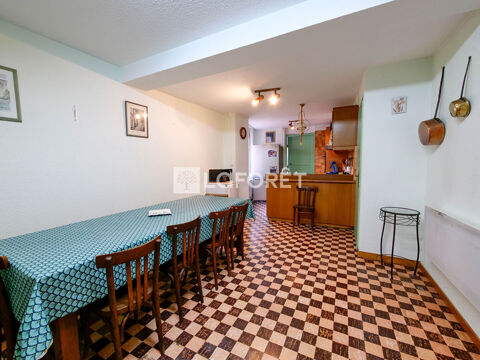   2 Maisons 240m� + 58m� - Serralongue Appartement - 8 pi�ce(s) - 298 m�