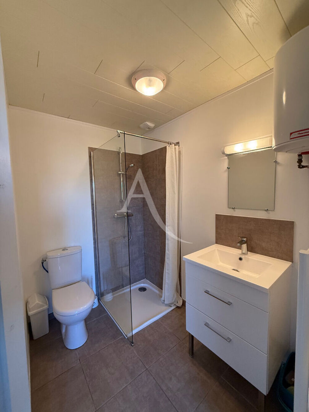 Location Maison Maison meublée La Chaize Le Vicomte 1 pièce(s) 16.30 m2 La chaize le vicomte