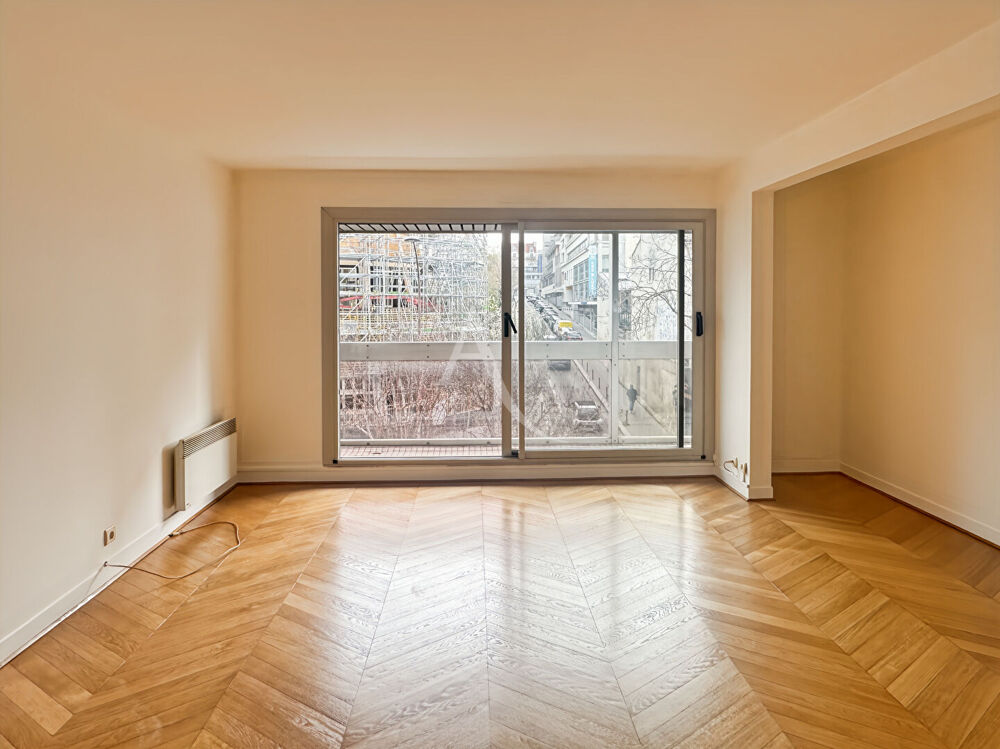 Vente Appartement Appartement Paris 3 pièce(s) 70m² + Balcon de 12m² Paris 12