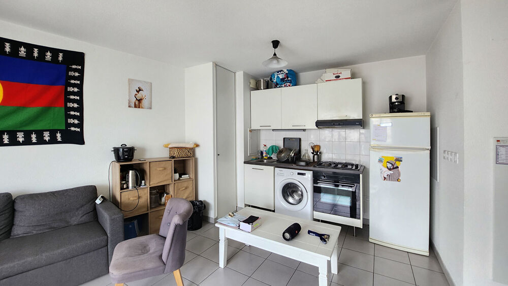 Appartement T2 + grand balcon + garage