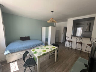  Appartement à louer 1 pièce 28 m²