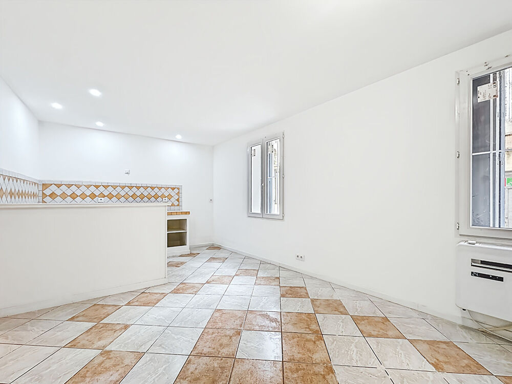 Vente Appartement À vendre : Appartement 2 pièces entièrement rénové, au coeur d'Aubagne 13400 Aubagne