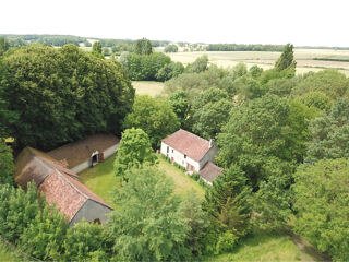  Villa à vendre 15 + pièces 826 m²