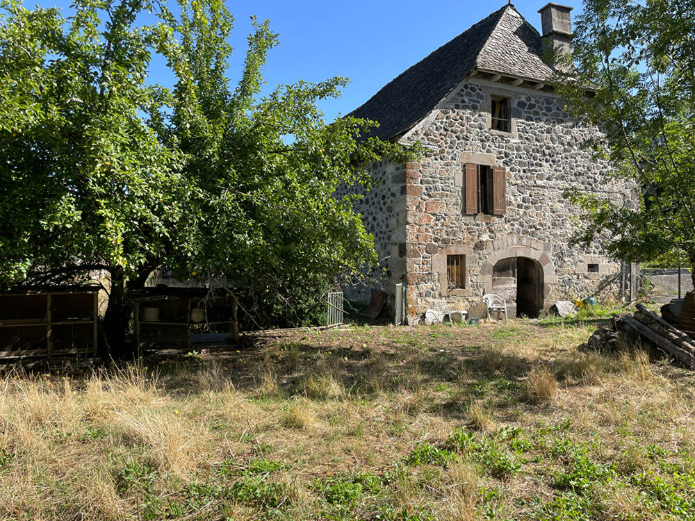 Vente Maison Maison en pierres avec grange attenante Raulhac