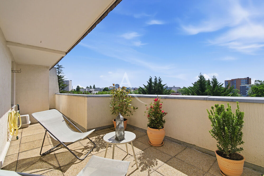 Vente Appartement DUPLEX DERNIER ETAGE  4 CHAMBRES Chatou 5 pièces 121.32 m2 Chatou