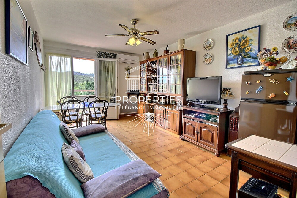 BORMES - LA FAVIERE -T2 CABINE - DERNIER ETAGE - TERRASSE - DOUBLE GARAGE
