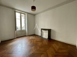  Appartement  louer 4 pices 92 m