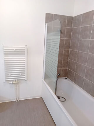  Appartement à louer 2 pièces 43 m²
