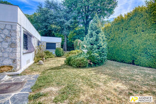  Maison à louer 5 pièces 191 m²