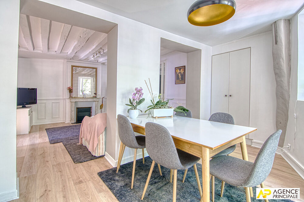 Vente Appartement Versailles Notre-Dame Avenue de St-Cloud - Appartement 5 pièces de 95 m² situé au 2ème étage d'un immeuble XVIIIème Versailles