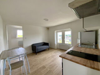  Appartement à louer 3 pièces 28 m²