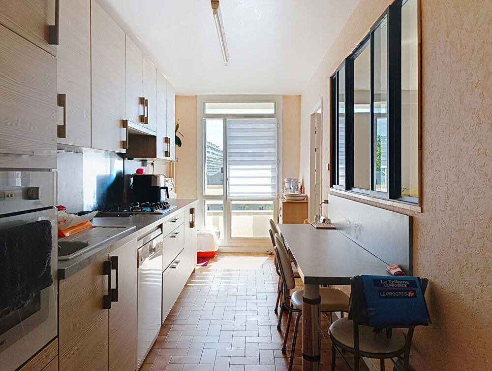 Vente Appartement EXCLUSIVITÉ NESTENN - T4 de 88,34 m² avec 3 balcons, ascenseur et vue Parc de l'Europe Saint etienne