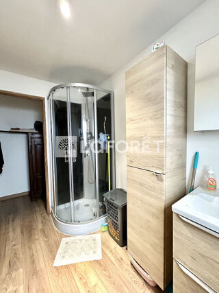  Immeuble � vendre 14 pi�ces 306 m�