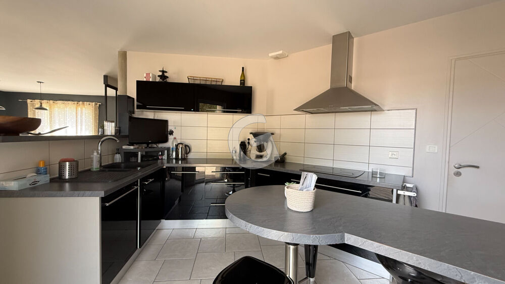 Vente Maison MAISON - 6 PIECES - 130 M² - A VENDRE - SAINT AVAUGOURD DES LANDES Saint avaugourd des landes