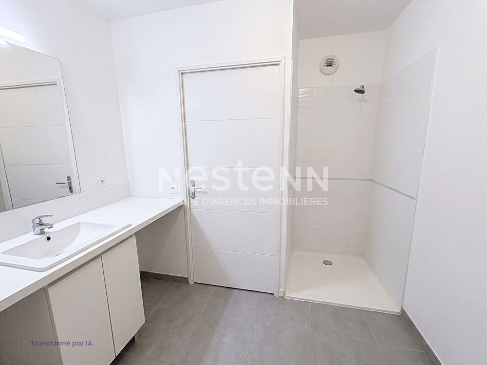 Lumineux T2 ,36 m2 ,calme, balcon, une place de stationnement couvert, résidence de 2019