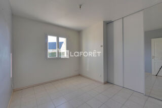  Maison à louer 4 pièces 83 m²