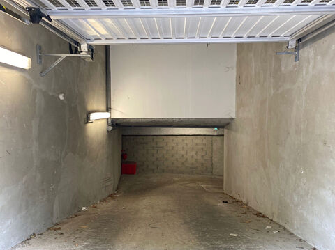  Parking / Garage � louer 