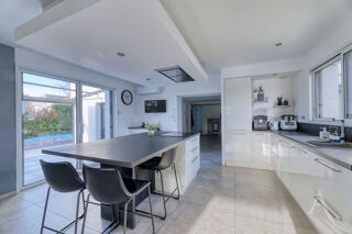  Maison  vendre 7 pices 209 m