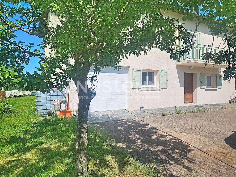 EXCLUSIVITE ! CENTRE RETOURNAC MAISON TRADITIONNELLE SUR 1300 M2 DE TERRAIN avec double garage