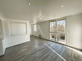  Appartement � louer 5 pi�ces 99 m�