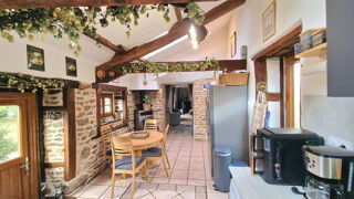 Vente Maison MORBIHAN La Trinite Porhoet  Maison familiale traditionnelle et élégante, 4 chambres, grand jardin, terrasse, stationnement La trinite porhoet