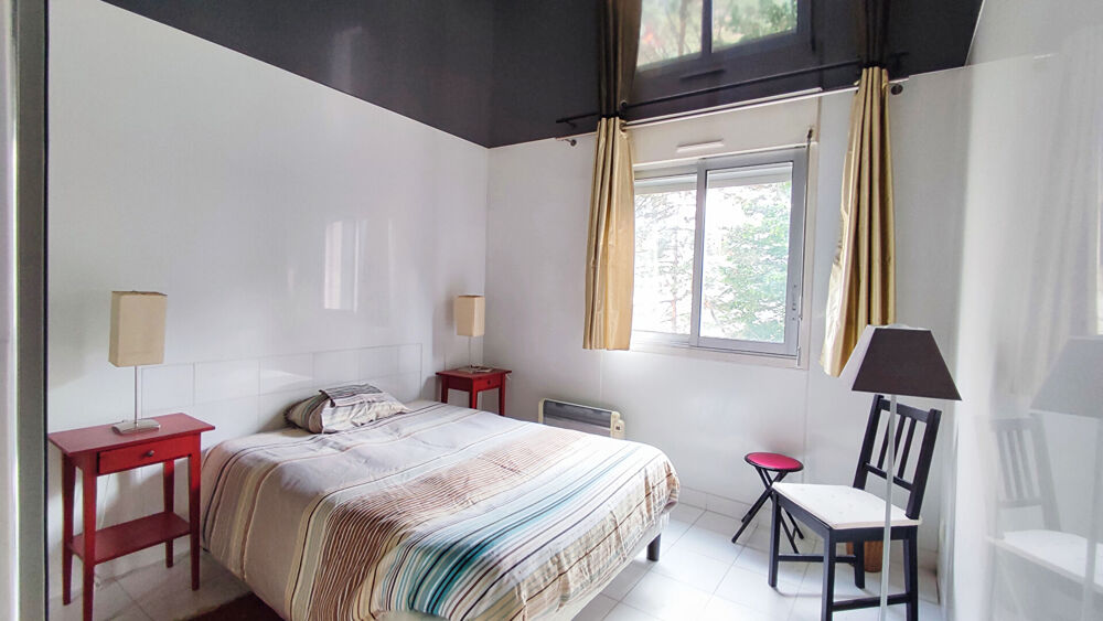 Location Appartement 2 Pièces meublé avec Balcon sur Jardin + PKG en sous-sol Issy les moulineaux