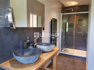  Maison � vendre 15 + pi�ces 350 m�