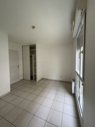  Appartement à louer 3 pièces 66 m²