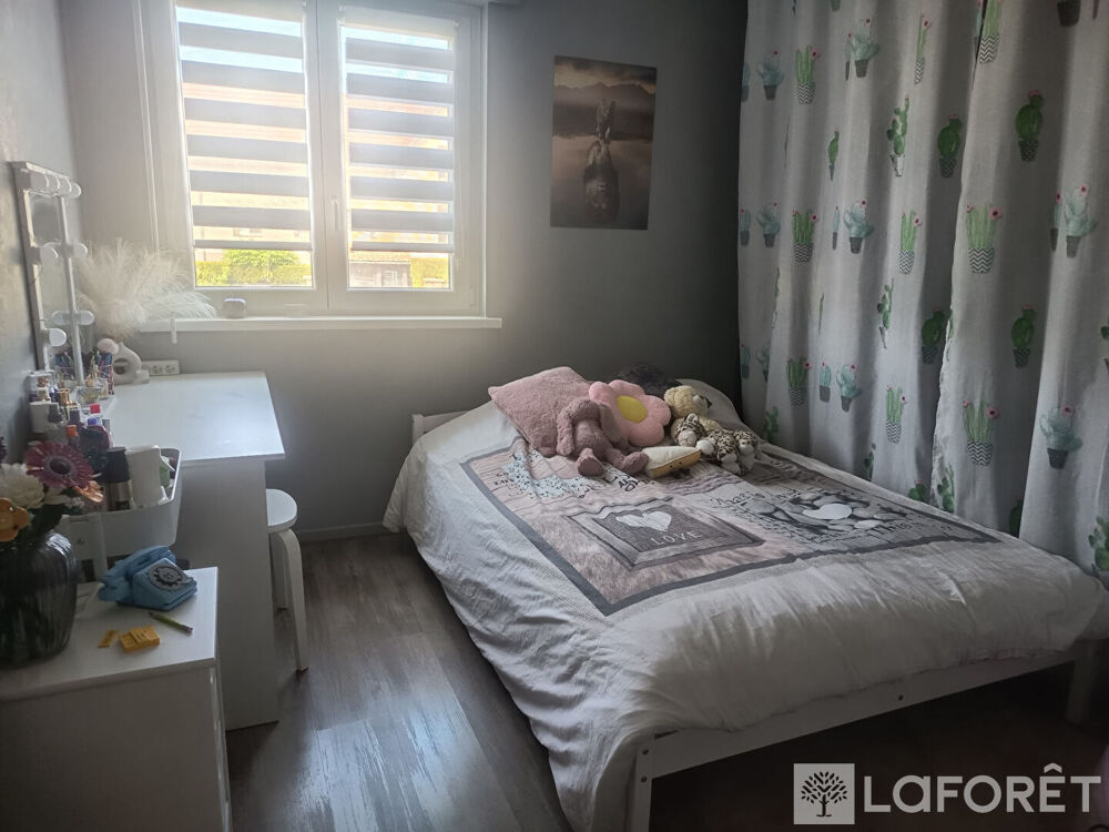 Maison Fesches Le Chatel 5 pièce(s) 81 m2