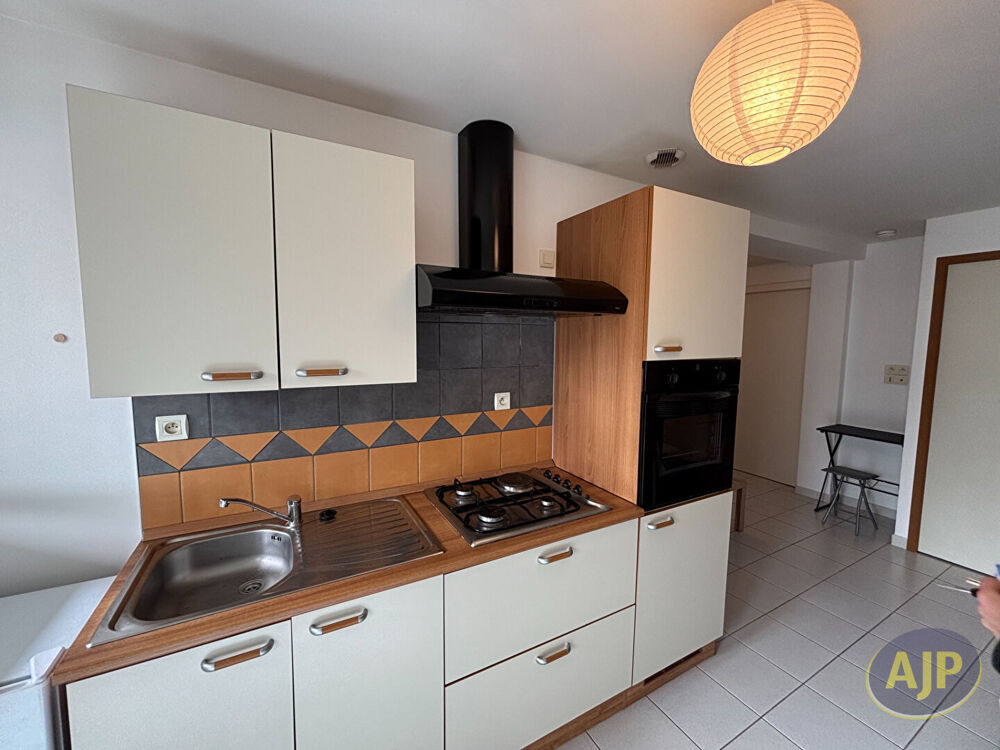 Location Appartement STUDIO CHOLET - 1 pièce(s) - Cholet