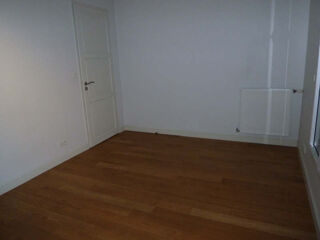  Appartement à louer 2 pièces 63 m²