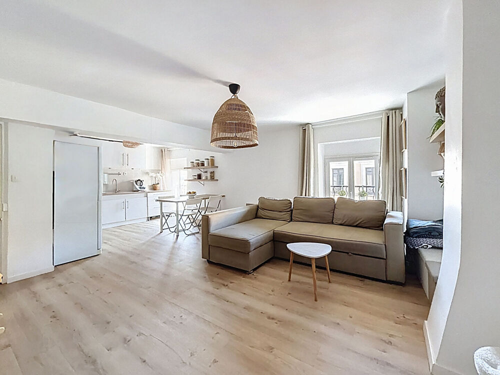 A VENDRE EXCLUSIVITE ! GRAND APPARTEMENT T2 bis / 3 pièces de 60m² - Proche des commodités !