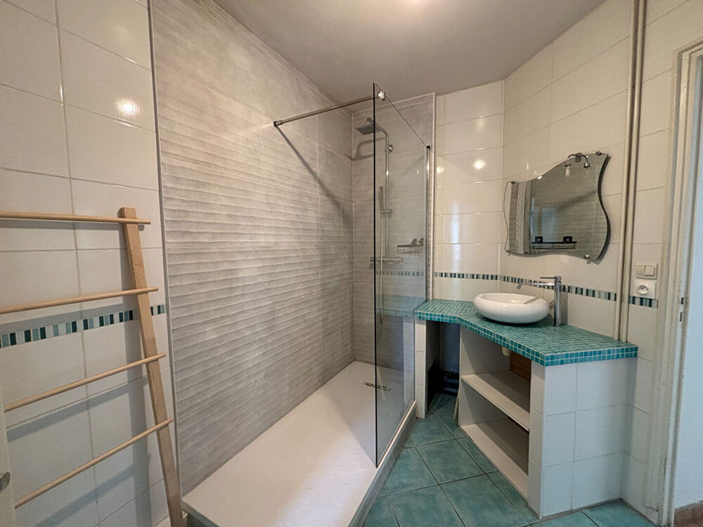Location Appartement Appartement  MEUBLE 3 pièce(s) 67 m2 Bordeaux