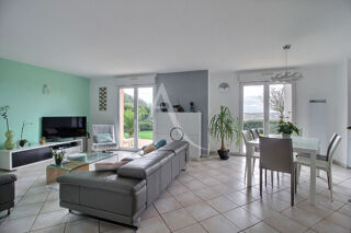  Maison à vendre 7 pièces 156 m²